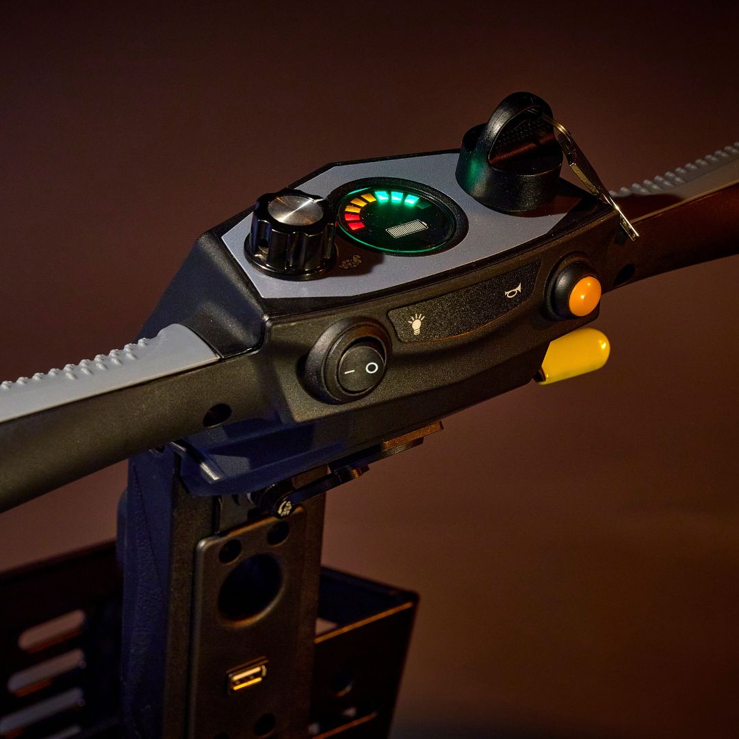 Golden Buzzaround CarryOn Model: GB120